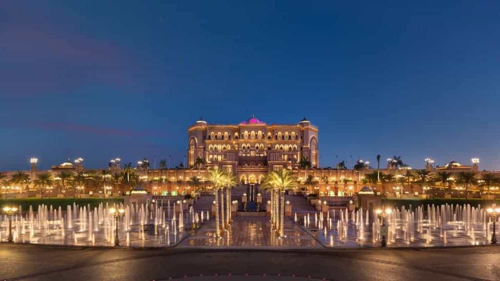 The Celestial Emirates Palace in Abu Dhabi 5 Grand View of the Emirates Palace