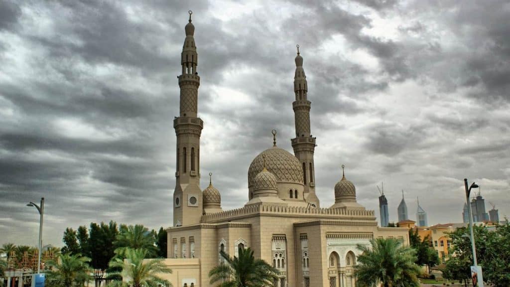 The Glorious Jumeirah Mosque in Dubai 9 Jumeirah Mosque Full View