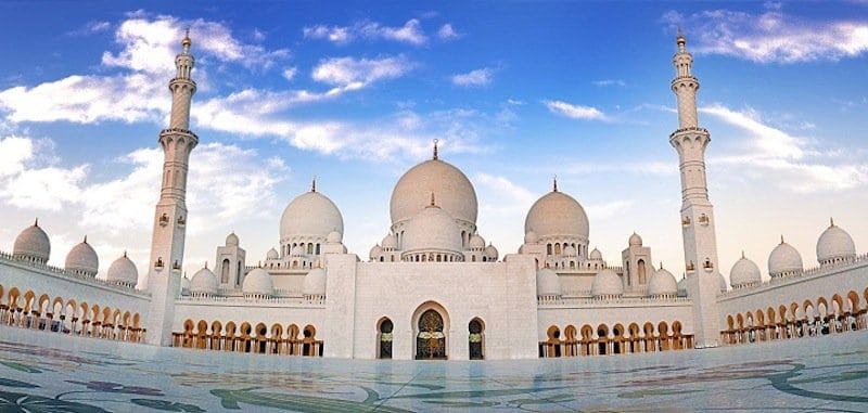 The Majestic Sheikh Zayed Grand Mosque, Abu Dhabi 5 Sheikh Zayed Grand Mosque Front View